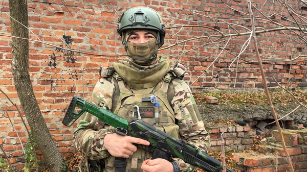 Các cơ quan tuyển quân đưa những người Ukraina được chẩn đoán mắc bệnh bại não ra tiền tuyến - Sputnik Việt Nam