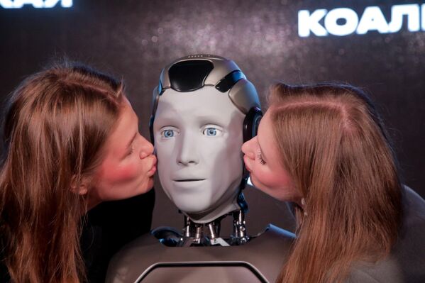 Giới thiệu robot hình người đầu tiên của Nga được tích hợp AI - Sputnik Việt Nam