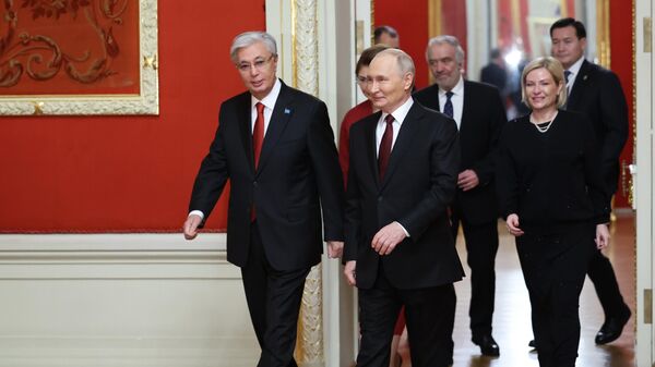 Tổng thống Nga Putin và Tổng thống Kazakhstan Tokayev - Sputnik Việt Nam