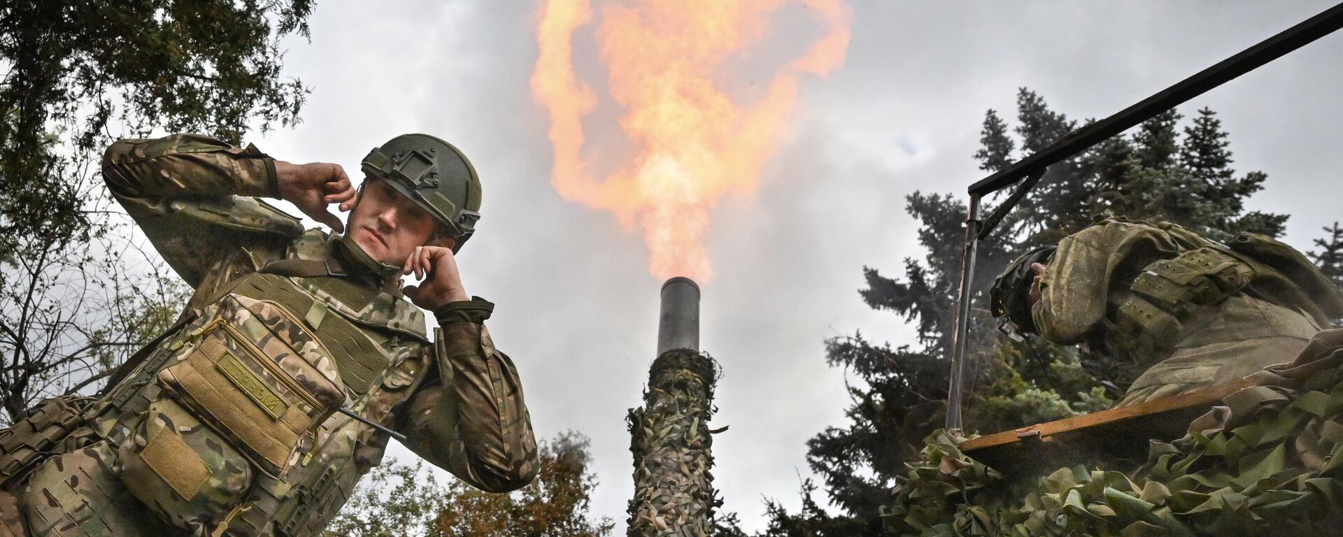 Công tác chiến đấu của tổ lái súng cối 2S4 Tulpan theo hướng Krasnoarmeysk - Sputnik Việt Nam, 1920, 13.11.2025