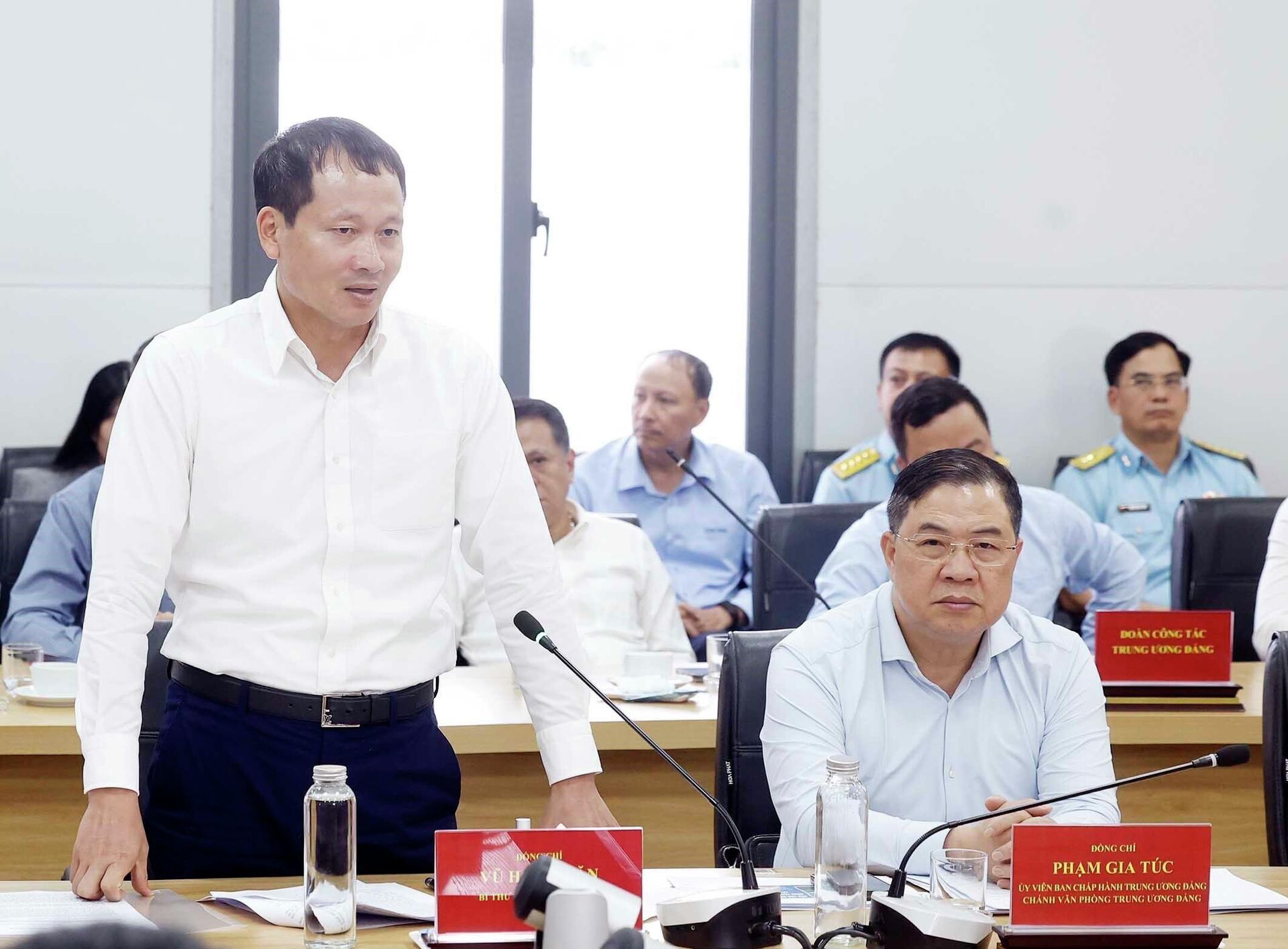 Đồng chí Vũ Hồng Văn, Bí thư Tỉnh uỷ Đồng Nai phát biểu - Sputnik Việt Nam, 1920, 13.11.2025