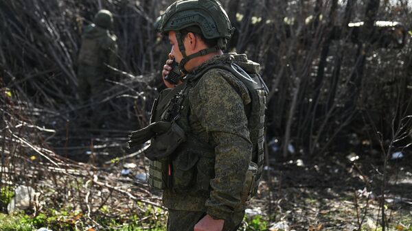 Hoạt động chiến đấu của pháo tự hành Msta-S thuộc Trung tâm Cụm Lực lượng Vũ trang Nga - Sputnik Việt Nam
