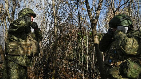 Hoạt động chiến đấu của pháo tự hành Msta-S thuộc Trung tâm Cụm Lực lượng Vũ trang Nga - Sputnik Việt Nam