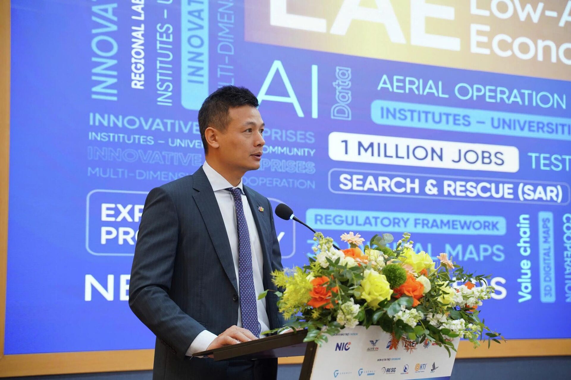 Ông Vũ Anh Tú, Giám đốc Công nghệ Tập đoàn FPT và thành viên AUVS VN - Sputnik Việt Nam, 1920, 14.11.2025