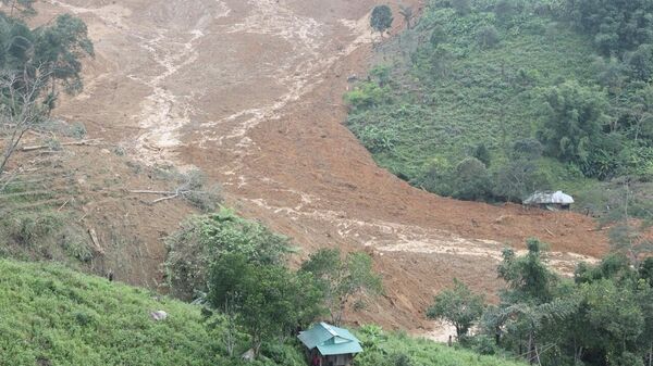  Sạt lở đất đặc biệt nghiêm trọng tại xã Hùng Sơn, thành phố Đà Nẵng - Sputnik Việt Nam