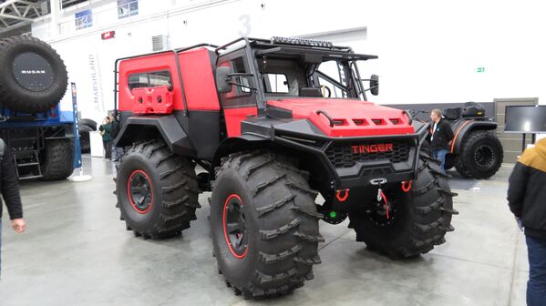 Xe địa hình khớp nối TINGER được sản xuất tại thành phố Cherepovets, tỉnh Vologda (Bắc Âu, Nga) - Sputnik Việt Nam