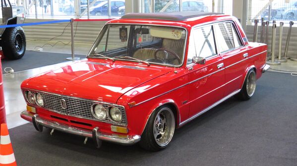 Một mẫu xe cổ điển khác của Liên Xô - LADA-1500 (VAZ-2103) - Sputnik Việt Nam