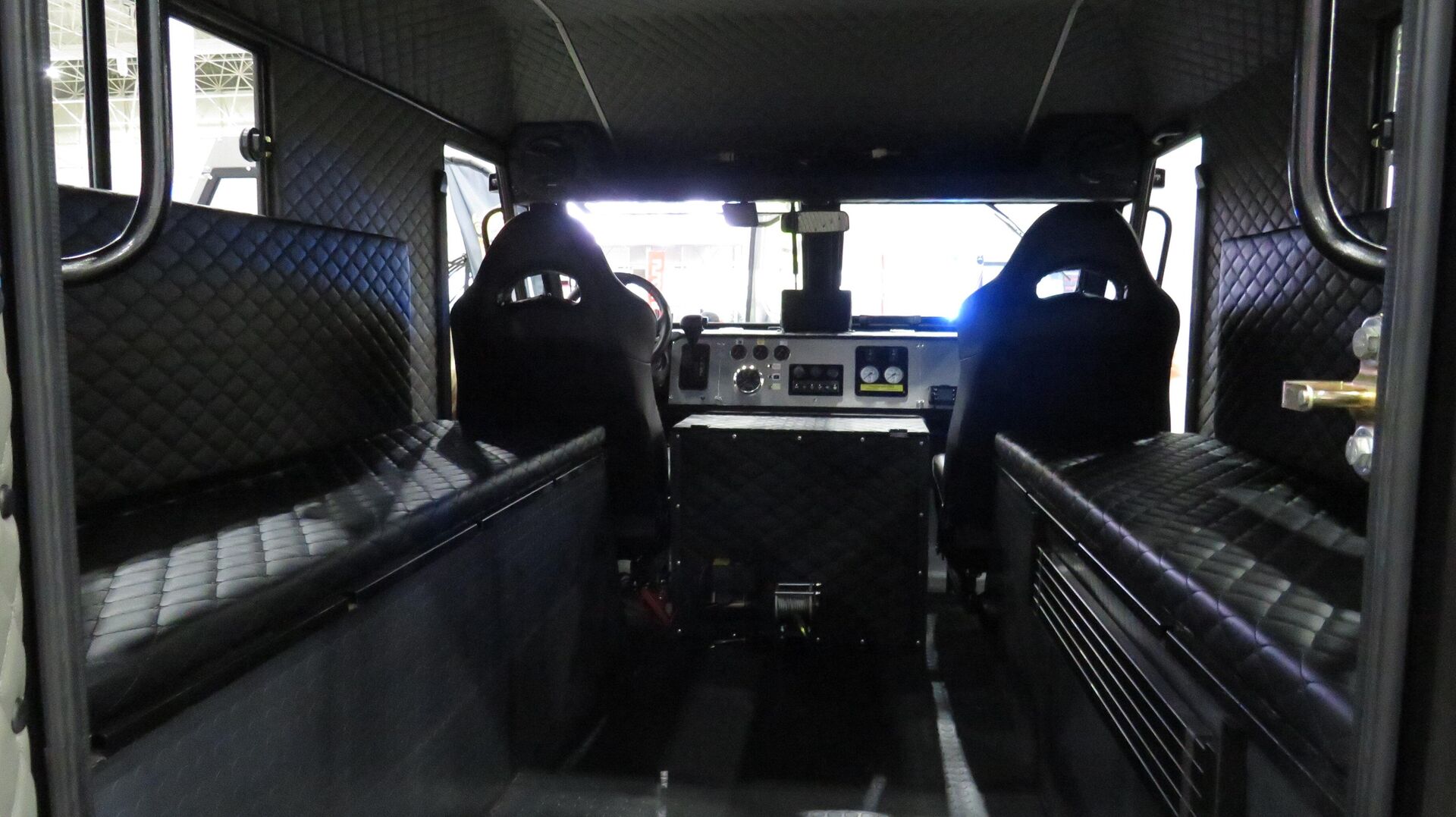 Xe địa hình Nga «Finist» - Sputnik Việt Nam, 1920, 19.11.2025