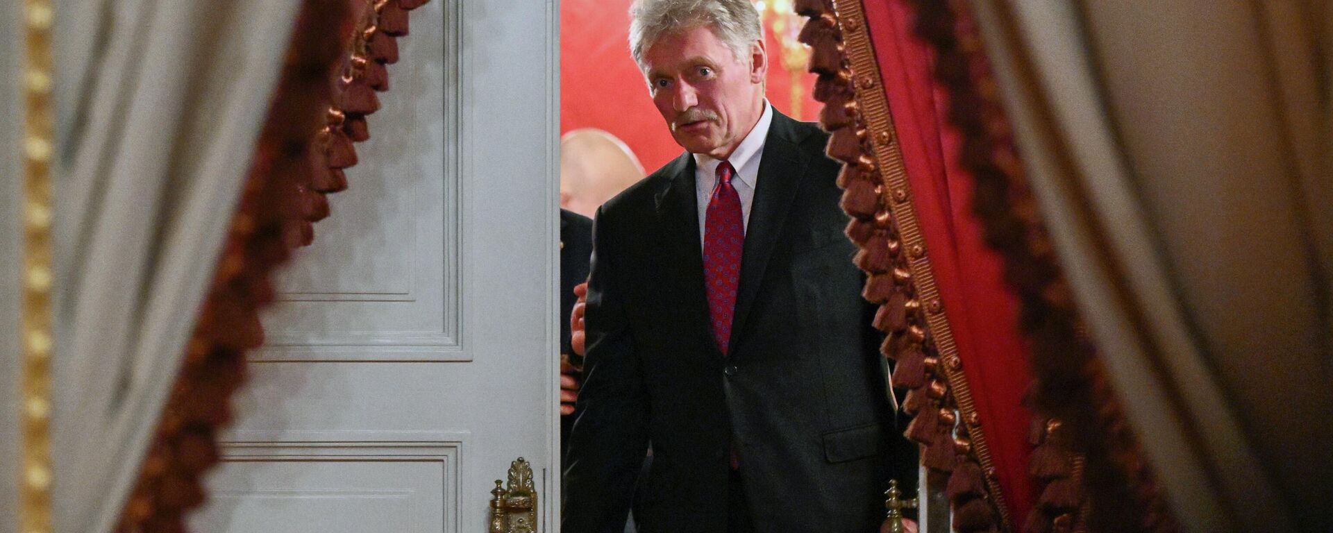 Thư ký báo chí của Tổng thống Liên bang Nga Dmitry Peskov - Sputnik Việt Nam, 1920, 18.11.2025