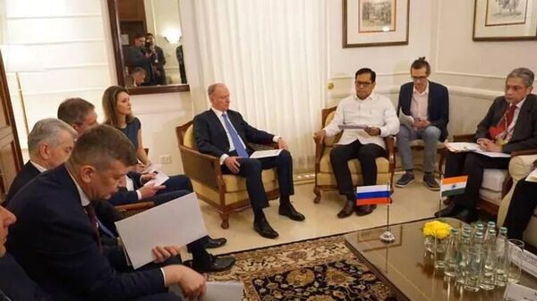 Trợ lý của Tổng thống Nga và Chủ tịch Ủy ban Hàng hải Nga Nikolai Patrushev trong chuyến thăm Ấn Độ - Sputnik Việt Nam