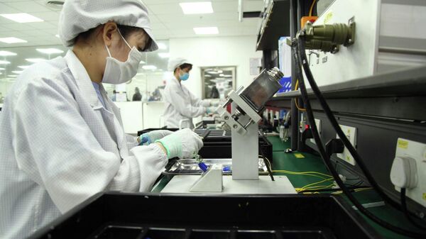 Sản xuất linh kiện điện tử Công ty TNHH Star Engineers Việt Nam, tại khu công nghiệp Bình Xuyên - Sputnik Việt Nam
