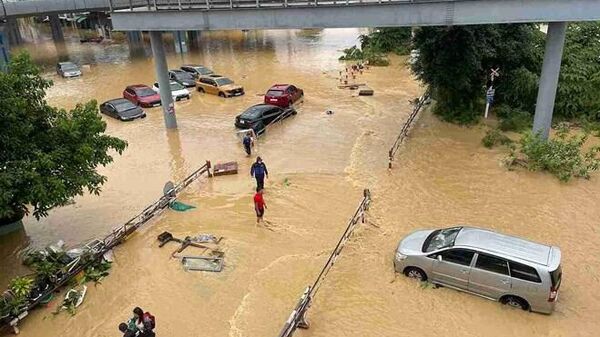 Theo dự báo tại 32 phường xã ở Khánh Hòa sẽ ngập đêm nay vì nước lũ lại lên - Sputnik Việt Nam