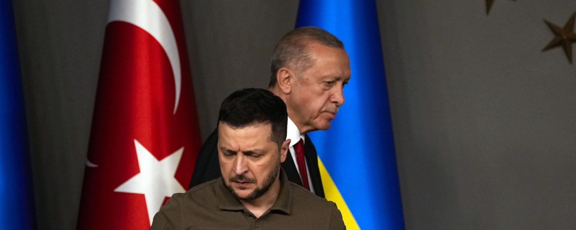 Tổng thống Thổ Nhĩ Kỳ Recep Tayyip Erdogan và Vladimir Zelensky  - Sputnik Việt Nam, 1920, 08.07.2026
