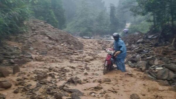 Quảng Ngãi yêu cầu hạ mực nước các hồ chứa để đón lũ - Sputnik Việt Nam