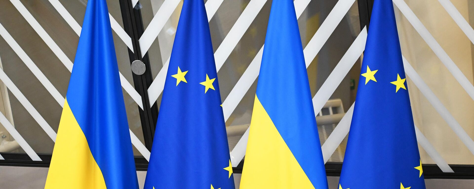 Ukraina và Liên minh Châu Âu - Sputnik Việt Nam, 1920, 24.11.2025