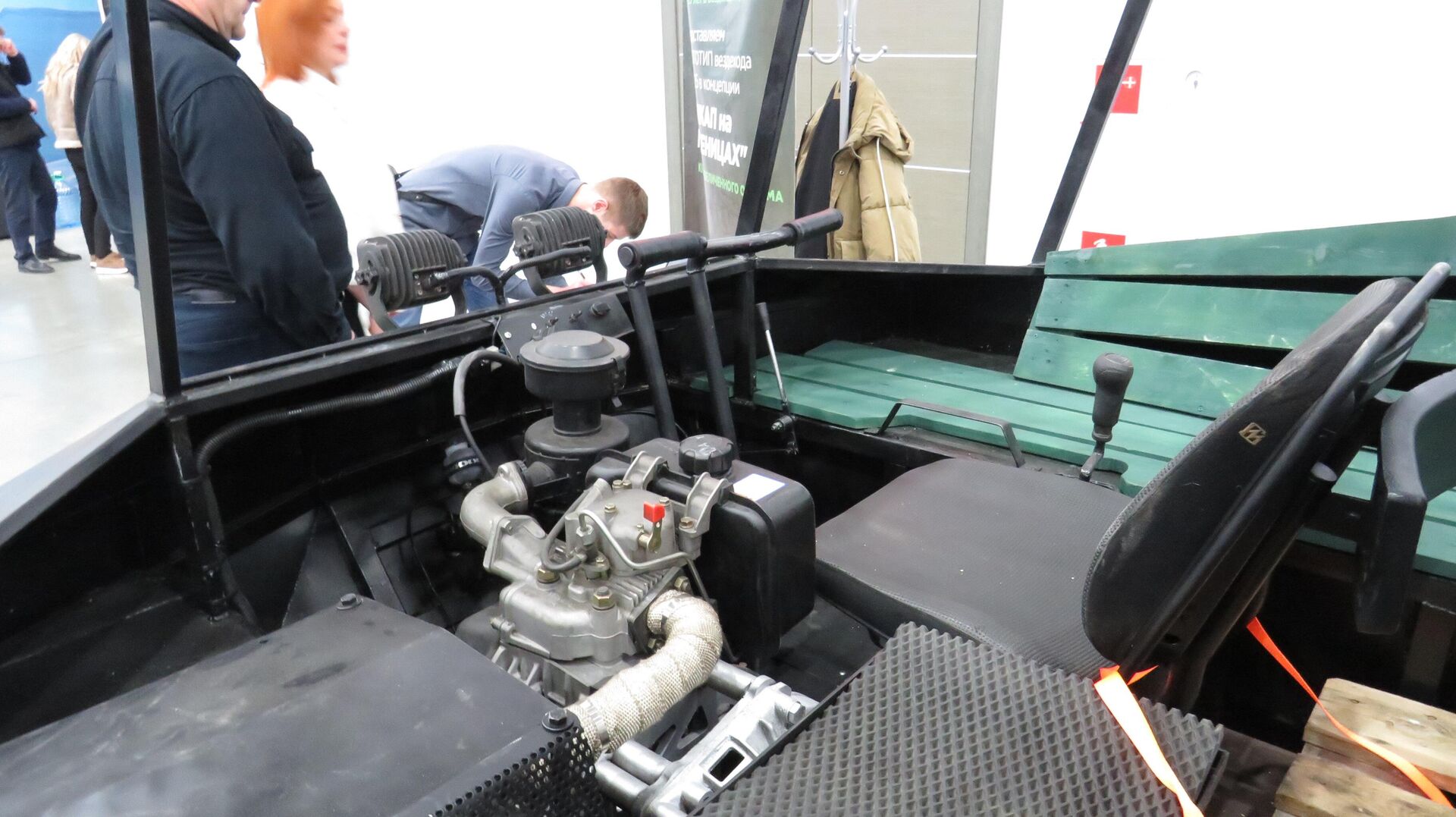 Ghế lái của MS-25 Ghế lái của MS-25 - Sputnik Việt Nam, 1920, 25.11.2025