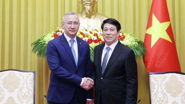 Sáng 25/11/2025, tại Phủ Chủ tịch, Chủ tịch nước Lương Cường tiếp ngài Vladislav Valerievich Shappha, Thống đốc tỉnh Kaluga, Liên bang Nga. - Sputnik Việt Nam