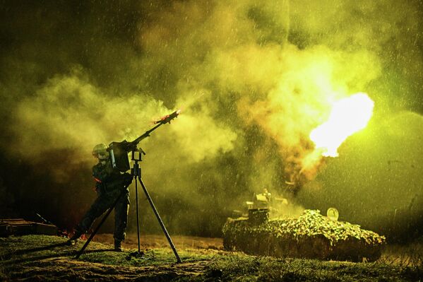 Điểm quan sát không phận của quân đội Nga tại hướng Krasnyi Lyman trong Chiến dịch quân sự đặc biệt - Sputnik Việt Nam