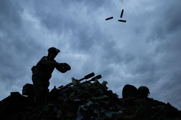 Điểm quan sát không phận của quân đội Nga tại hướng Krasnyi Lyman trong Chiến dịch quân sự đặc biệt - Sputnik Việt Nam