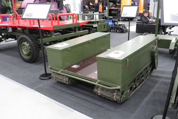 Khung gầm xe không người lái với bánh xích Volchok. Tải trọng - 300 kg. - Sputnik Việt Nam