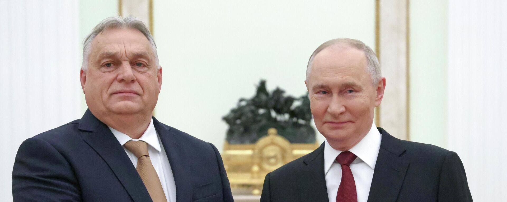 Tổng thống Vladimir Putin gặp Thủ tướng Hungary Viktor Orban - Sputnik Việt Nam, 1920, 28.11.2025