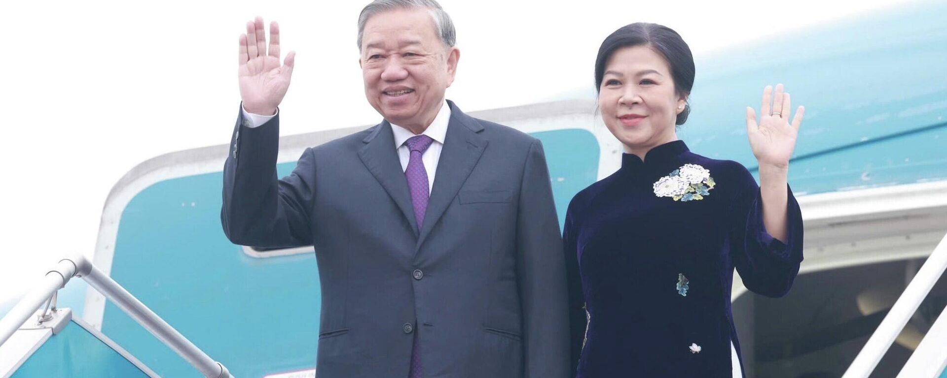 Tổng Bí thư lên đường thăm Lào và dự Lễ kỷ niệm 50 năm Quốc khánh nước CHDCND Lào - Sputnik Việt Nam, 1920, 01.12.2025