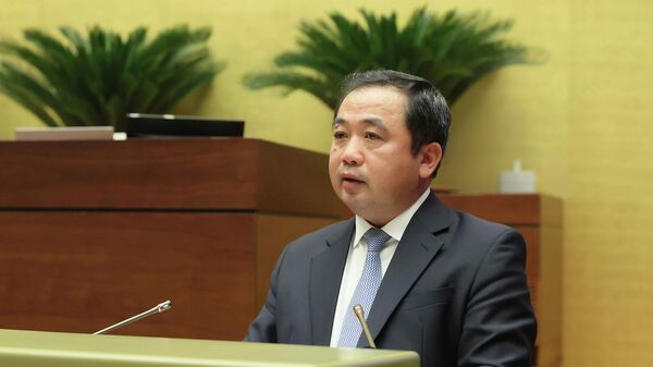 Bộ trưởng Bộ Nông nghiệp và Môi trường Trần Đức Thắng giải trình, làm rõ một số vấn đề đại biểu Quốc hội nêu. - Sputnik Việt Nam