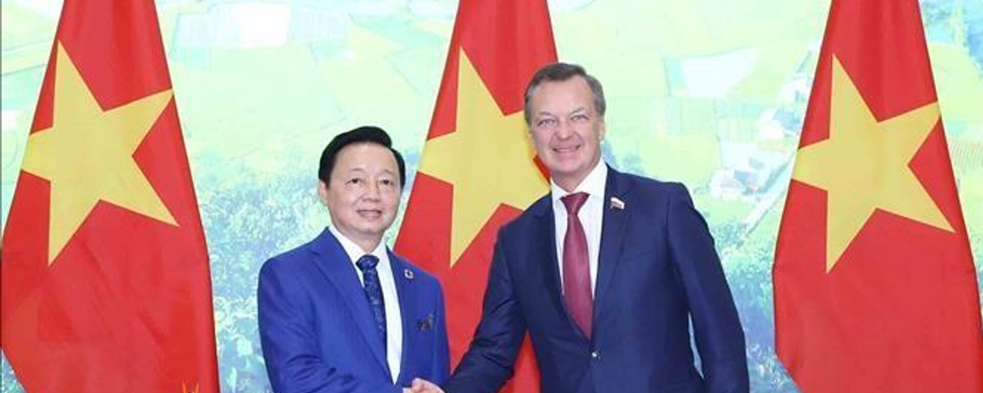 Phó Thủ tướng Trần Hồng Hà tiếp Phó Chủ tịch thứ nhất Hội đồng Liên bang Nga - Sputnik Việt Nam, 1920, 01.12.2025