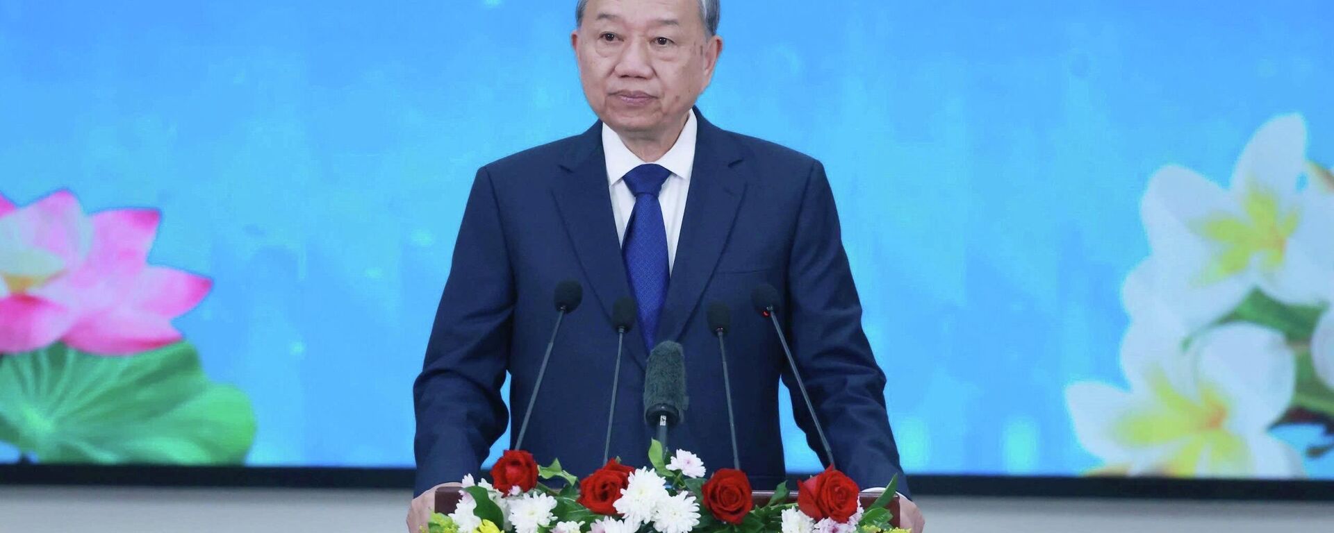 Tổng Bí thư phát biểu chính sách tại Học viện Chính trị và Hành chính Quốc gia Lào - Sputnik Việt Nam, 1920, 02.12.2025