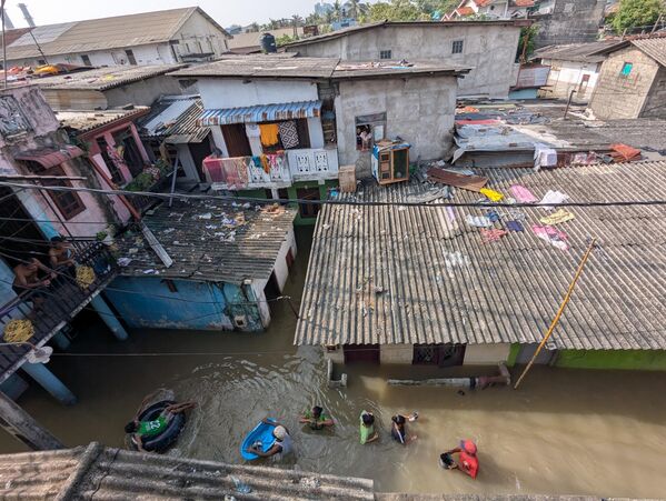 Cảnh nhìn từ trên cao về hậu quả lũ lụt ở Sri Lanka - Sputnik Việt Nam