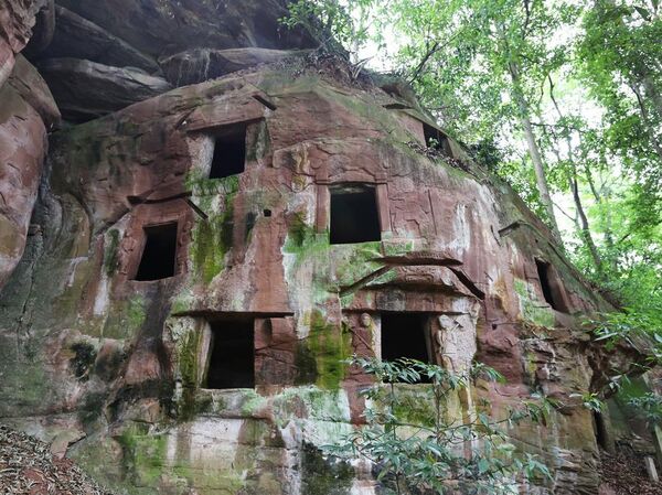 Quan tài treo, Tứ Xuyên, Trung Quốc - Sputnik Việt Nam