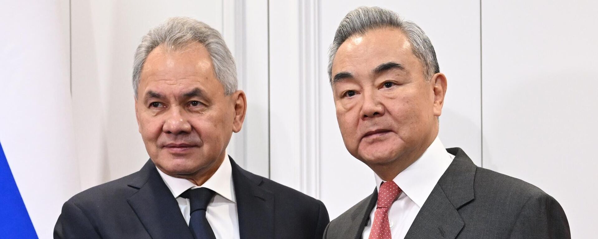 Cuộc gặp giữa Thư ký Hội đồng An ninh Nga Shoigu và Ngoại trưởng Trung Quốc Vương Nghị - Sputnik Việt Nam, 1920, 02.12.2025