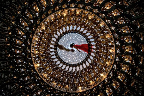 Tác phẩm của Richard Murgatroyd – Lọt vào vòng chung kết hạng mục Engagement Session Or Pre/Post Non-Wedding Day Session, cuộc thi 2025 International Wedding Photographer of the Year - Sputnik Việt Nam