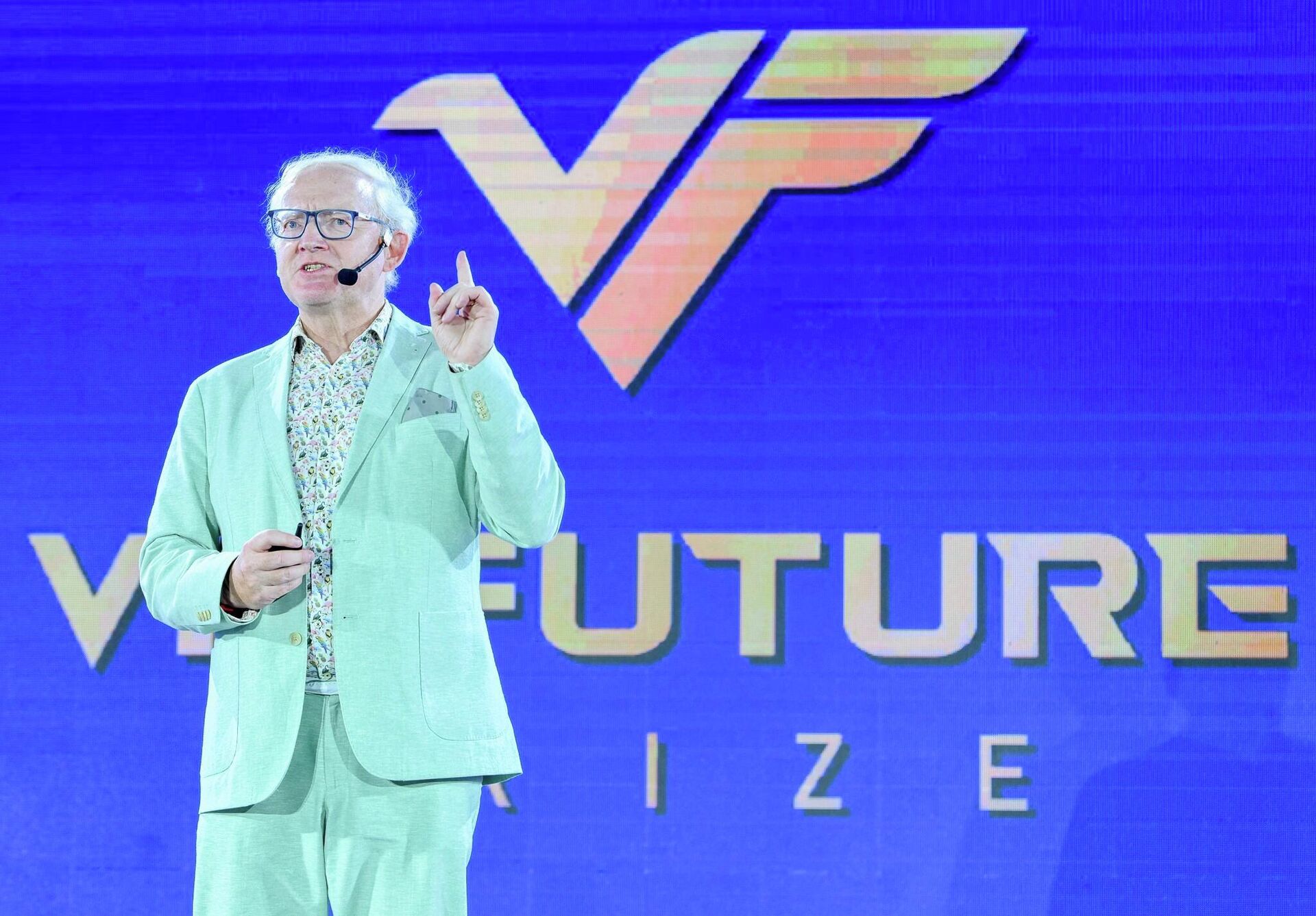 Giáo sư Toby Walsh, Đại học New South Wales (Australia) chia sẻ góc nhìn về đạo đức AI Giáo sư Toby Walsh, Đại học New South Wales (Australia) chia sẻ góc nhìn về đạo đức AI - Sputnik Việt Nam, 1920, 02.12.2025