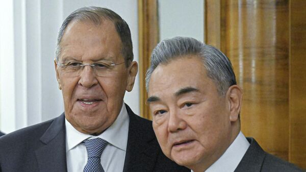 Cuộc gặp giữa Bộ trưởng Ngoại giao Nga và Trung Quốc Sergey Lavrov và Vương Nghị - Sputnik Việt Nam