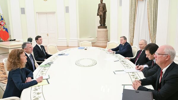 Tổng thống Nga Putin tiếp Đặc phái viên của Tổng thống Hoa Kỳ Witkoff trong Điện Kremlin - Sputnik Việt Nam