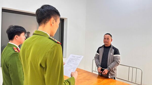 Cơ quan Cảnh sát điều tra Công an tỉnh Lạng Sơn đã ra Quyết định khởi tố bị can và Lệnh bắt bị can để tạm giam đối với Đoàn Văn Sáng về tội Giết người. - Sputnik Việt Nam