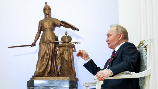 Tổng thống Nga Vladimir Putin trả lời phỏng vấn các kênh truyền hình Aaj Tak và India Today - Sputnik Việt Nam