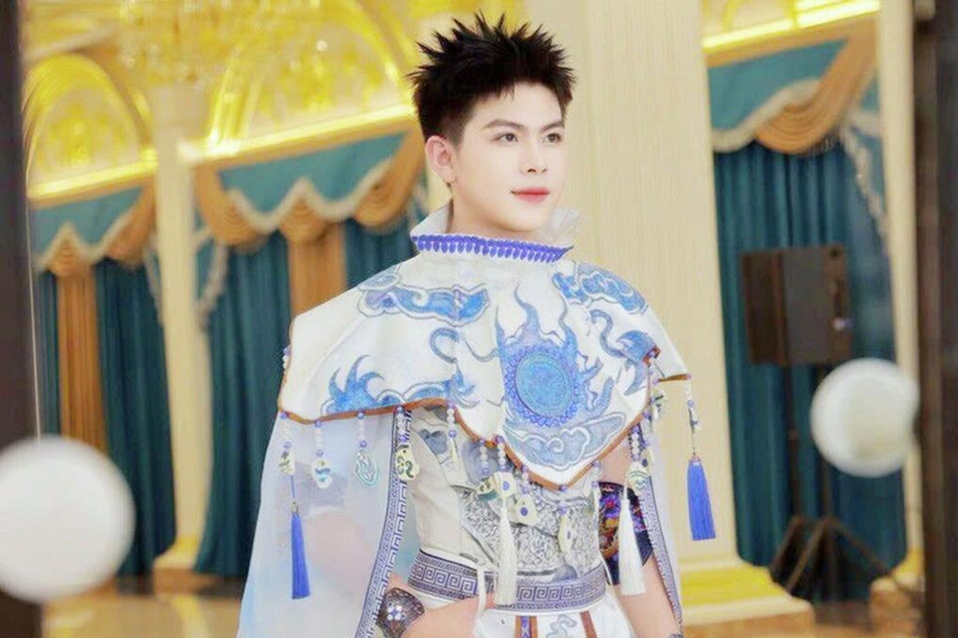 Hình ảnh Thái tham dự tại một sự kiện trong trang phục lộng lẫy - Sputnik Việt Nam, 1920, 07.12.2025