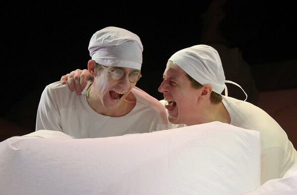 Cuộc biểu diễn "Hoa dành cho Algernon" tại Matxcơva, Nga - Sputnik Việt Nam