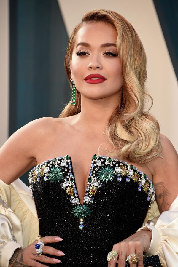 Nữ ca sĩ Anh Rita Ora - Sputnik Việt Nam