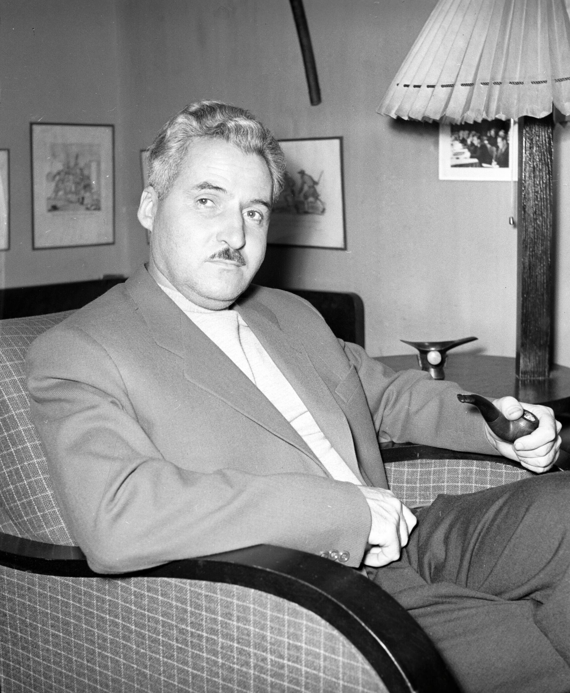 Konstantin Simonov - Sputnik Việt Nam, 1920, 10.12.2025