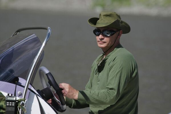 Ông từng đi thuyền trong kỳ nghỉ. - Sputnik Việt Nam