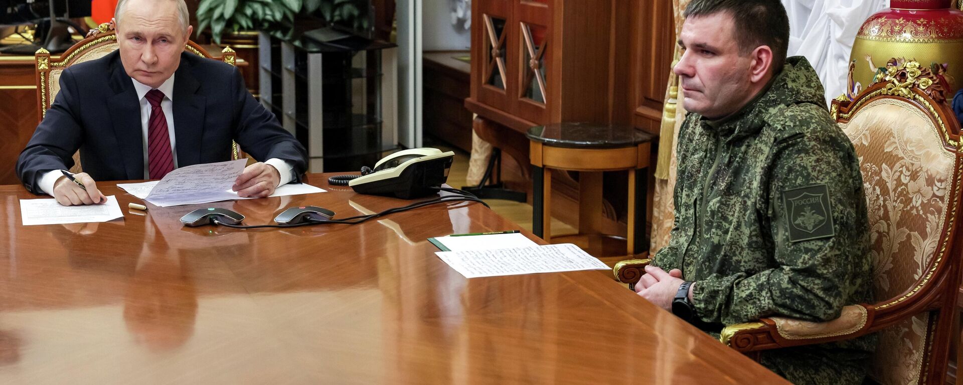Tổng thống Vladimir Putin đã có cuộc họp bàn về tình hình tại khu vực chiến dịch quân sự đặc biệt Tổng thống Vladimir Putin đã có cuộc họp bàn về tình hình tại khu vực chiến dịch quân sự đặc biệt - Sputnik Việt Nam, 1920, 11.12.2025