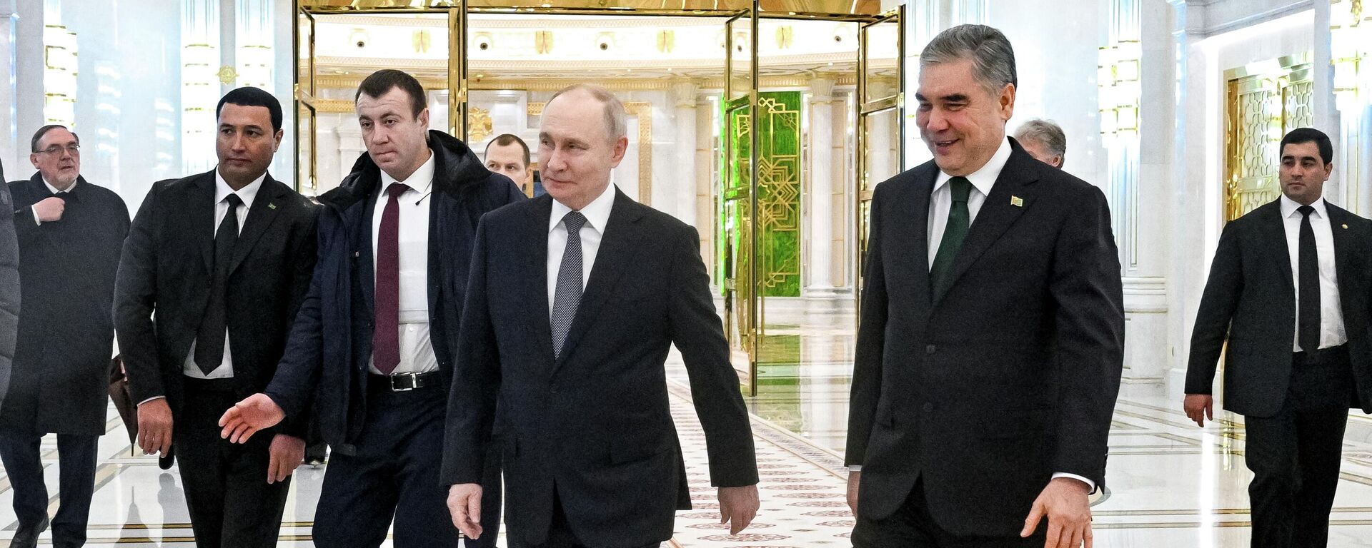 Nhà lãnh đạo Nga đã tới thủ đô Turkmenistan Nhà lãnh đạo Nga đã tới thủ đô Turkmenistan - Sputnik Việt Nam, 1920, 12.12.2025