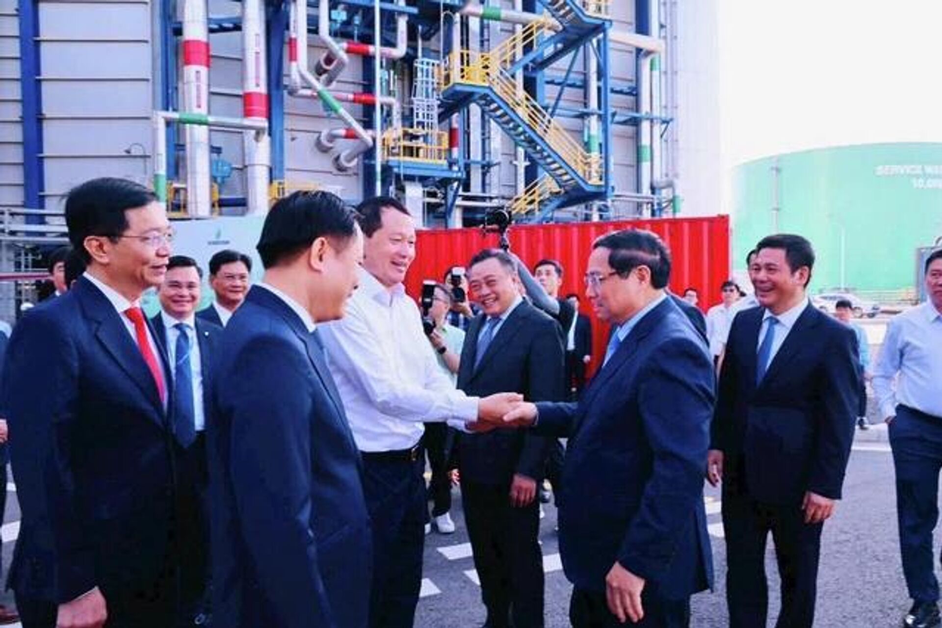 Thủ tướng Chính phủ Phạm Minh Chính tham quan nhà máy Thủ tướng Chính phủ Phạm Minh Chính tham quan nhà máy - Sputnik Việt Nam, 1920, 14.12.2025