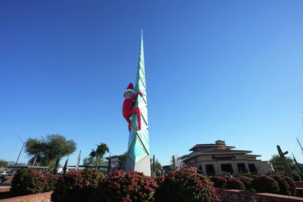 Thiên thần trên cây thông ở Scottsdale, bang Arizona, Mỹ - Sputnik Việt Nam