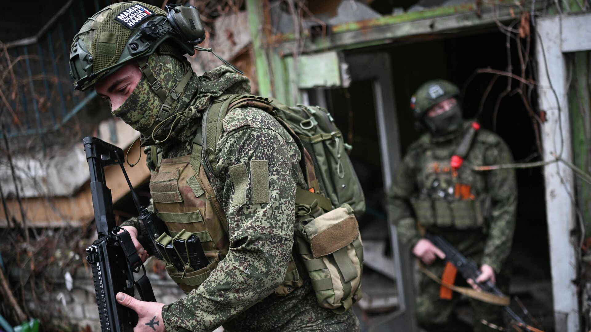 Công tác của các binh sĩ thông tin thuộc Quân đoàn 25 Nga tại hướng Krasnyi Lyman trong chiến dịch quân sự đặc biệt Công tác của các binh sĩ thông tin thuộc Quân đoàn 25 Nga tại hướng Krasnyi Lyman trong chiến dịch quân sự đặc biệt - Sputnik Việt Nam, 1920, 18.12.2025