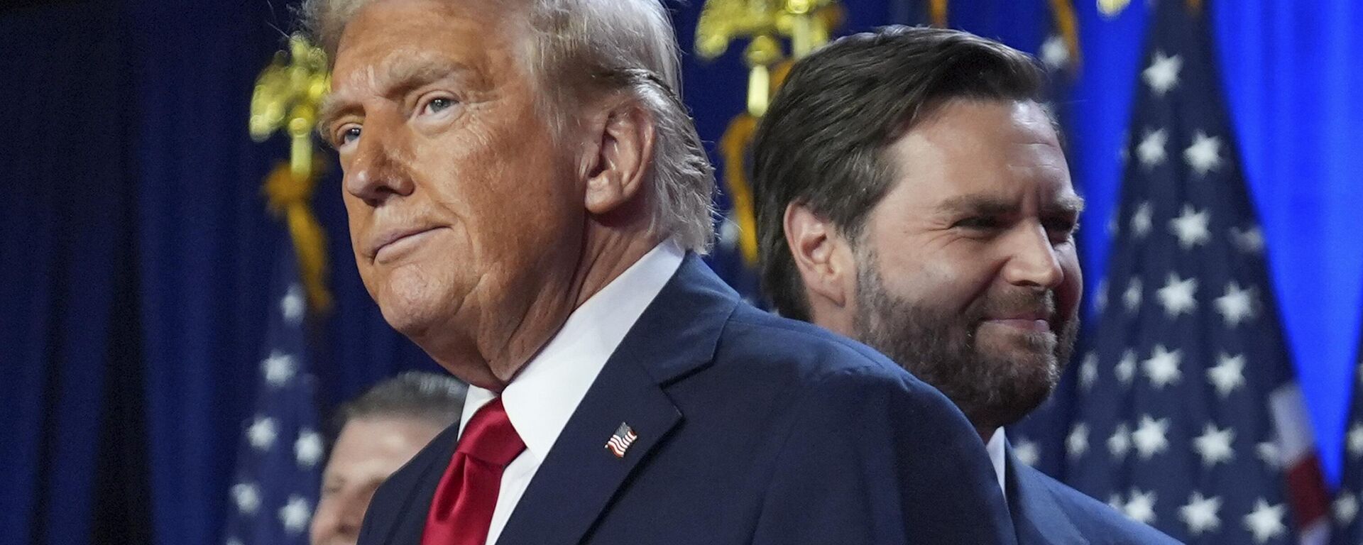 Phó Tổng thống Mỹ J.D. Vance và Tổng thống Donald Trump - Sputnik Việt Nam, 1920, 03.04.2026