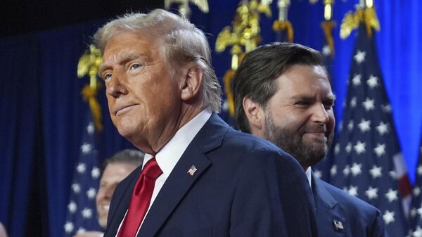 Phó Tổng thống Mỹ J.D. Vance và Tổng thống Donald Trump - Sputnik Việt Nam